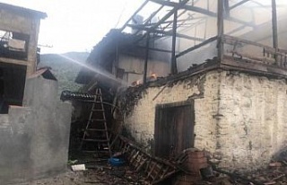 Bozdoğan’da ev yangını