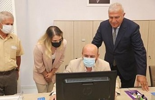 Efeler Kariyer Merkezi, 3 ayda 8 kişiye iş imkanı...