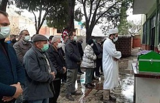 Kazada hayatını kaybeden minik Cemre dualarla defnedildi