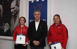 Kuşadalı milli karateci Akarkan, Başkan yardımcısı...