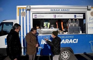 Kuşadası Belediyesi’nden soğuk kış günlerinde...