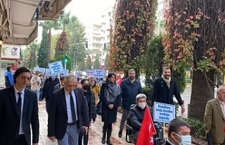 ÖZEL İNSANLAR FARKINDALIK İÇİN YÜRÜDÜ