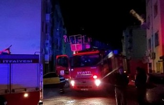 Uyuşturucu bağımlısı kendi evini ateşe verdi