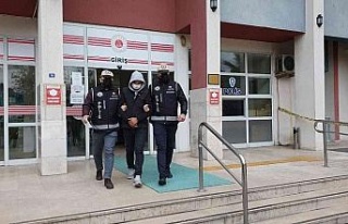 Yaşlı kadını telefonla 3 milyon lira dolandıran...