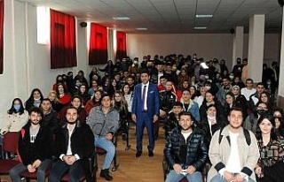 ADÜ Rektörü Aldemir, Atça MYO öğrencileri ile...