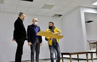 Başkan Atabay Amfi Tiyatro ve Gençlik Merkezi’ndeki...