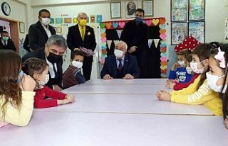 Nazilli’deki okullarda karne sevinci