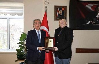 ASKF’den Fillikçioğlu’na teşekkür plaketi