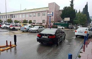 Aydınlılar güne sağanak yağışla uyandı