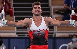 Başkan Atabay, Türkiye’yi gururlandıran şampiyonu...