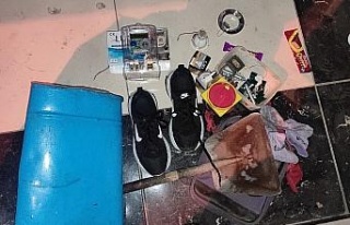 Binadan ayakkabı çaldı, 5 metre uzaklaşamadan...