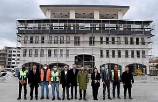 Kuşadası Belediyesi yeni hizmet binasına kavuşuyor