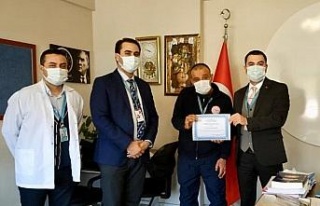 O, ne cerrah ne de doktor ancak hastanede en çok...