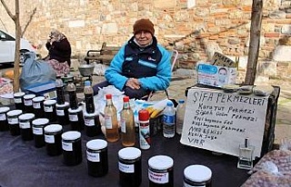 Şeker hastalarının tercihi karadut pekmezi