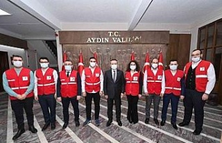 Türk Kızılay Aydın Şubesi yeni yönetimi Vali...