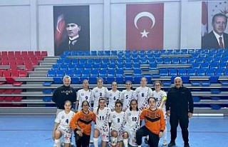 ADÜ Kadın Futsal Takımı 1. Lige Yükseldi