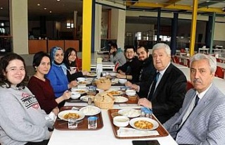 ADÜ’de ‘Çanakkale Menüsü’ öğrencilere...