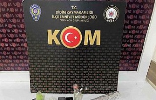 Evinde ve aracında uyuşturucu bulunduran şüpheli...