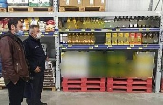 Kuşadası’nda marketler stokçuluğa karşı denetlendi