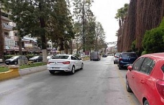 Akaryakıt zamları yolları boşalttı