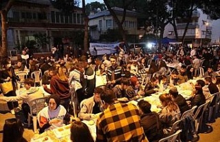 Aydın Büyükşehir Belediyesi’nin iftar sofrasına...