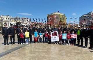 Aydınlılardan polis stantlarına yoğun ilgi