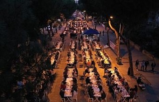 Başkan Çerçioğlu, iftar sofrasında öğrencilerle...