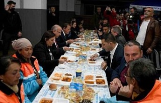 Başkanlar çalışanlarıyla iftar yemeğinde buluştu
