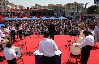 Çocuklar, Aydın Büyükşehir Belediyesi’yle 23...