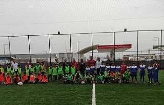 Germencik’te 23 Nisan futbol turnuvası başladı