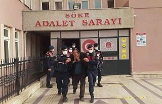 Karısını pompalı tüfekle vurdu