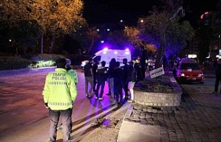 Otomobilin çarptığı yaya ağır yaralandı