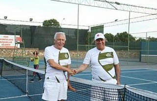 Efeler’de İncir Cup Tenis Turnuvası başladı