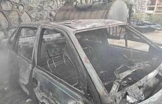 Kuşadası’nda 5 yıldır park halindeki otomobil...