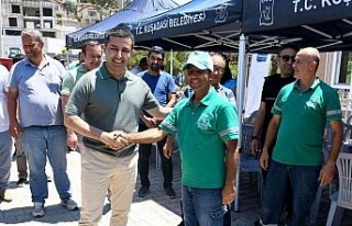 Başkan Günel personelini yalnız bırakmıyor