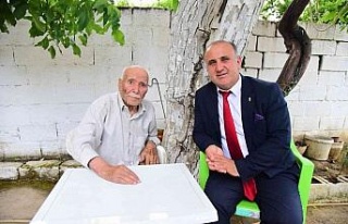 Başkan Kaya şehit babalarını unutmadı