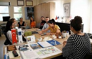 Kuşadası Belediyesi Makedon öğrencileri ağırladı