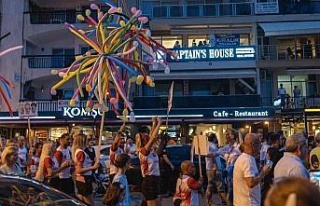 Kuşadası’nda ‘Hayat Sokak’ta