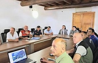 Kuşadası’nda yangın önleme toplantısı yapıldı