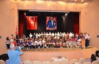 Nazilli’de başarılı öğrenciler ödüllendirildi