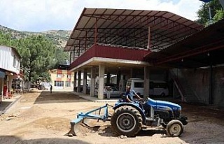 Nazilli’de Kozdere meydanı yenileniyor