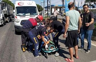 Otomobilin çarptığı yaşlı kadın ölümden döndü