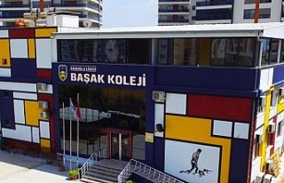 Özel Başak Anadolu lisesi idareci ve bölüm başkanları...