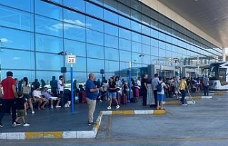 Otogarlarda bayram hareketliliği başladı, trafik...