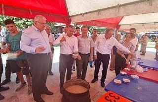 Aşure geleneği Köşk’te de unutulmadı