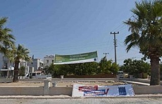 Kuşadası’nda yeşil alan çalışmaları sürüyor