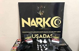 Kuşadası’ndaki operasyonda uyuşturucu madde ve...