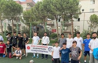 Yaz Kuran Kursu öğrencileri futbol turnuvasında...