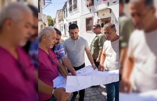 Başkan Ömer Günel ’Eski Kuşadası’nda incelemelerde...