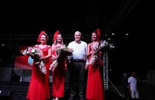 Efeler’den kurtuluşunun 100. yılına özel konser